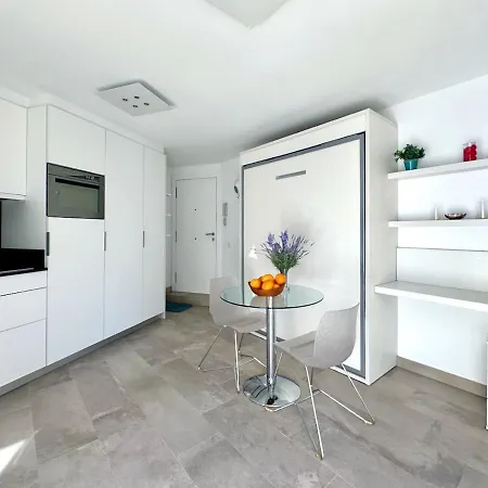 Appartement Modern Near The Sea