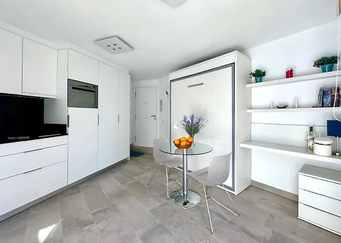 Apartament Modern Near The Sea