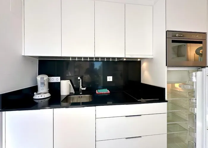 Apartament Modern Near The Sea *